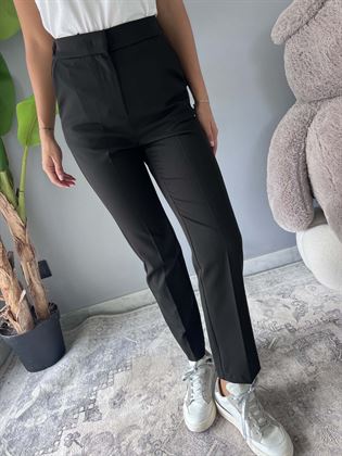 Pantalone sigaretta nera classico con elastico in vita