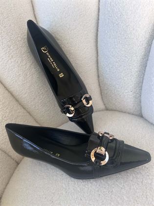 slingback apunta nero lucido con fibbia