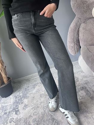 Jeans zampetta stretch colore grigio nero